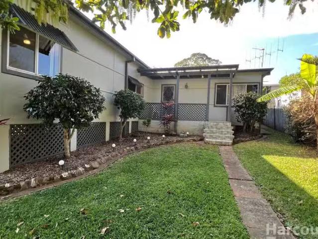 Rental! 3 BR 10 Wattle Street, Port Macquarie, NSW 2444 Hous.