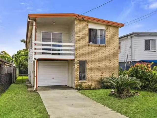 Rental! 3 BR 10 Central Avenue, Deagon, QLD 4017 House for R.