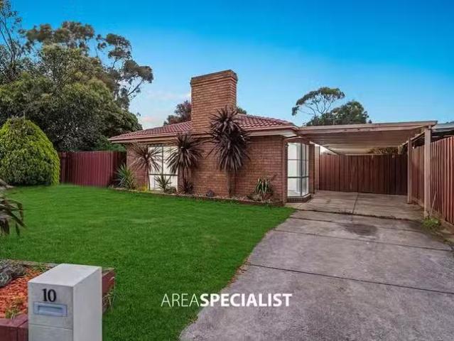 Cozy 3 BR 10 Sturt Court, Cranbourne North, VIC 3977