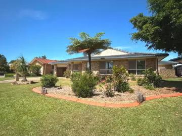 Charming 3 BR 1/10 Tanamera Drive, Alstonville Townhouse for r.