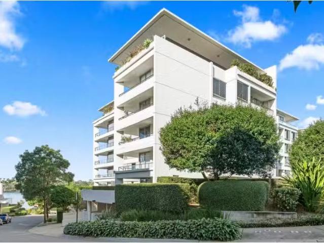 Cozy 3 BR 11/18 Edgewood Crescent, CABARITA Apartment for rent.