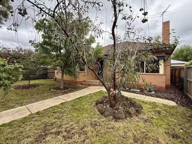 Cozy 3 BR 1/12 Hill Street, Belmont, VIC 3216