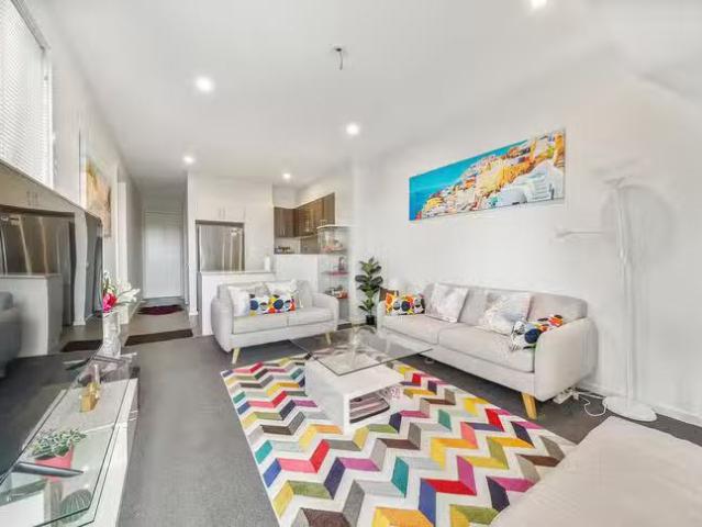 Deal! 3 BR 12/11 Wanderlight Avenue, Lawson, ACT 2617