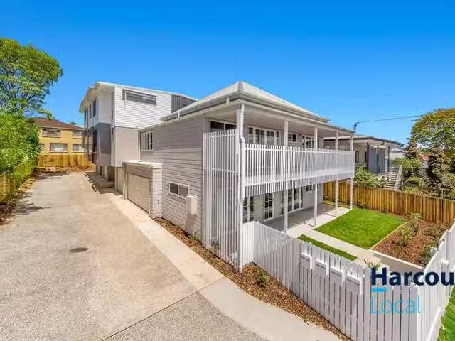 Unique 3 BR 1/223 Hudson Road, WOOLOOWIN, QLD 4030 Townhouse.