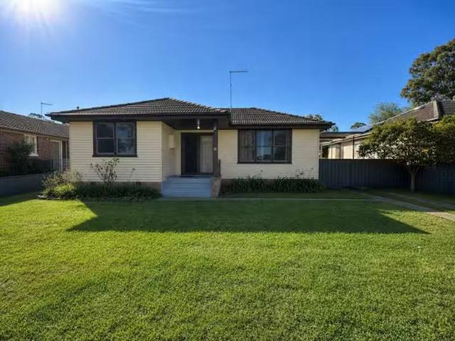 Unique 3 BR 12 Torres Crescent, WHALAN House for rent Listed.