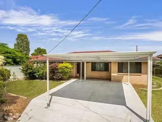 Cozy 3 BR 12 Valantine Road, BIRKDALE, QLD 4159 House for Rent