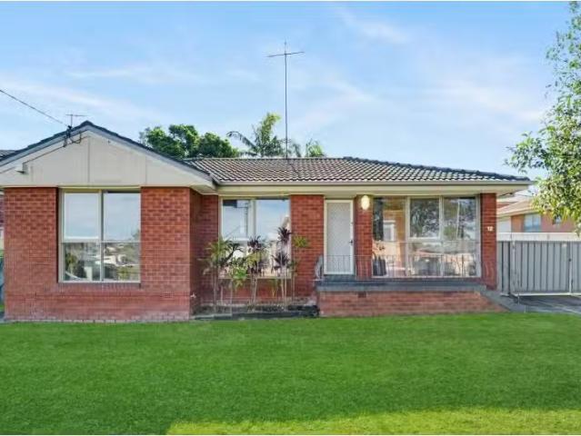 Cheap 3 BR 12 Baden Street, Greystanes House for rent Listed.