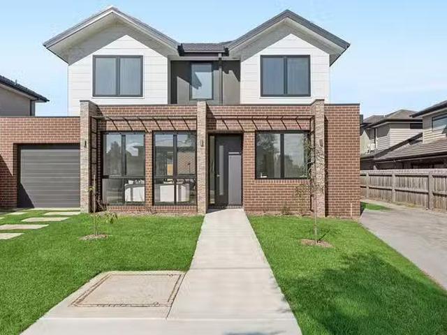Cozy 3 BR 1/31 Oconnor Street, Reservoir, VIC 3073