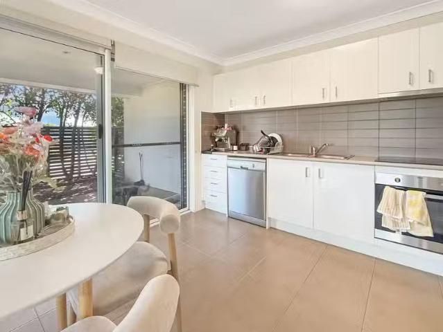 Charming 3 BR 1/37 Bells Reach Drive, CALOUNDRA WEST, QLD 4551.