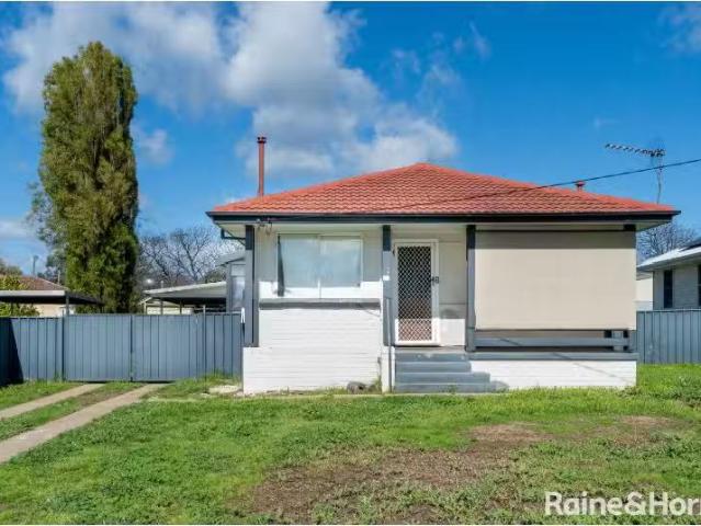 Unique 3 BR 17 Wau Place, ASHMONT House for rent Listed by Ra.