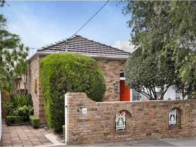Just in! 3 BR 17 Emma Street, Leichhardt House for rent Liste.