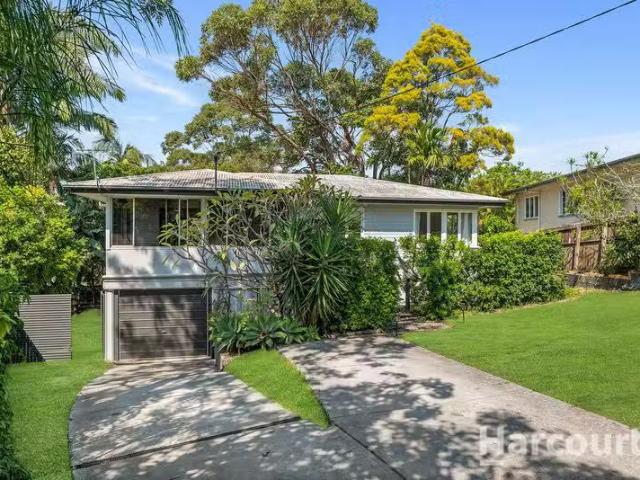 Cozy 3 BR 17 Rutherford Street, Stafford Heights, QLD 4053 H.