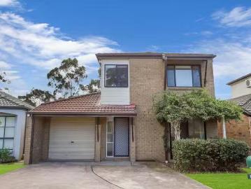 Charming 3 BR 14 Karri Place, Parklea, NSW 2768