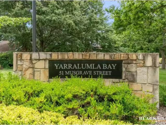 Nice 3 BR 15/51 Musgrave Street, Yarralumla Apartment for rent.