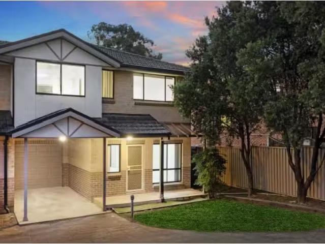 Unique 3 BR 1/59 Balmoral Street, Blacktown Townhouse for rent.