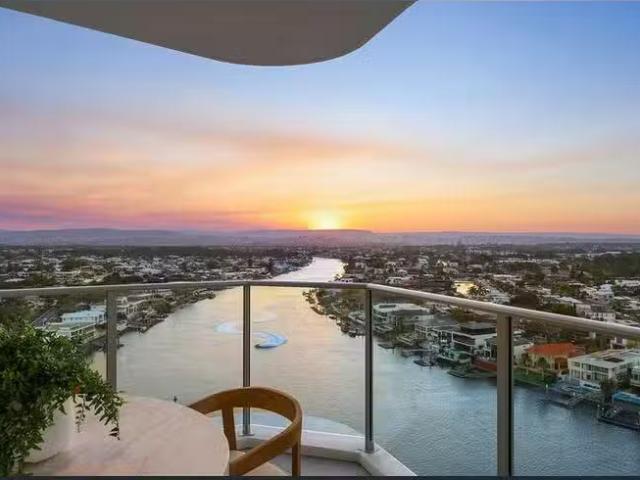 Nice 3 BR 1602/1 Cannes Avenue, Surfers Paradise, QLD 4217