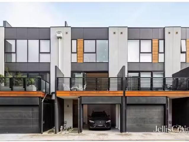 Nice 3 BR 16 Tomkins Road, Port Melbourne House for rent List.