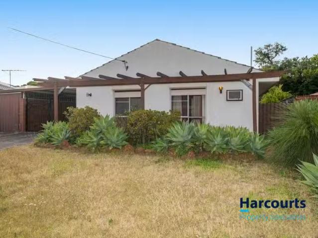 Rental! 3 BR 18 Reigate Street, GOSNELLS, WA 6110 House for.