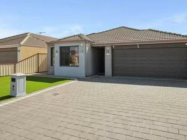 Just in! 3 BR 19 Flynn Street, Canning Vale, WA 6155