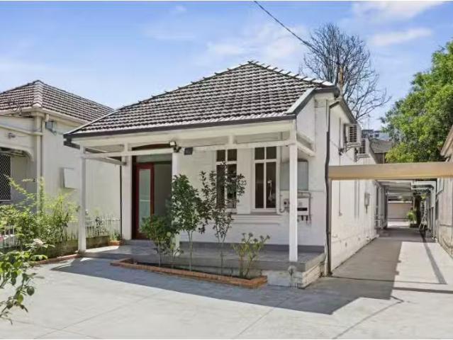 Rental! 3 BR 23 Albert Road, Strathfield House for rent Liste.