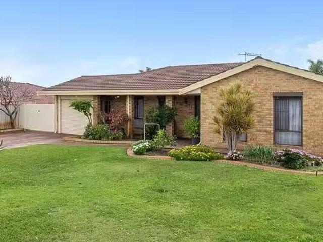 Unique 3 BR 23 Rosewood Crescent, Dianella, WA 6059