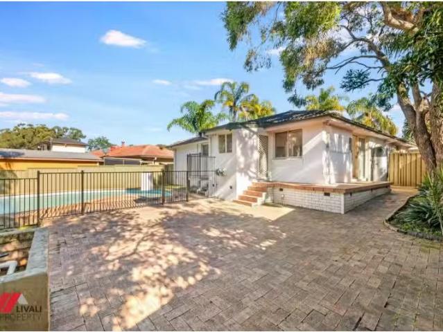 Just in! 3 BR 207 Seven Hills Road, Baulkham Hills House for r.