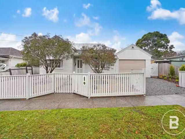 New 3 BR 209 Clayton Street, Canadian, VIC 3350