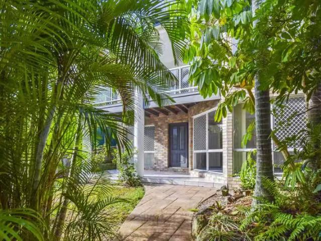 Charming 3 BR 20 Merlin Terrace, KENMORE, QLD 4069 House for.