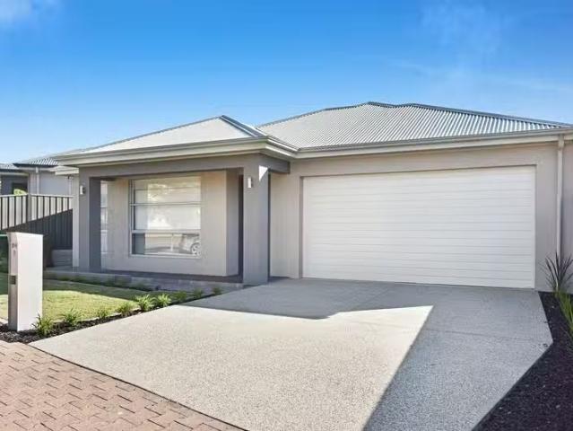 Rental! 3 BR 20a Benny Crescent, South Brighton, SA 5048 Hou.