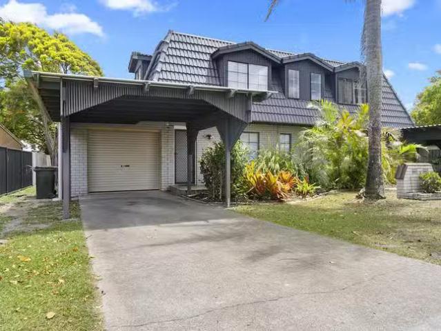 New 3 BR 2/16 Hargreaves Street, Bundaberg South, QLD 4670