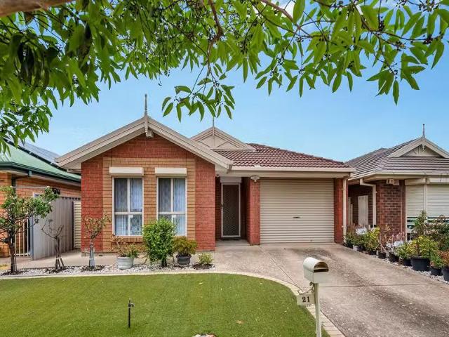 Charming 3 BR 21 Burchmore Court, BLAIR ATHOL, SA 5084 House.