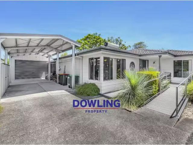 Deal! 3 BR 22 Silver Wattle Drive, MEDOWIE House for rent Lis.