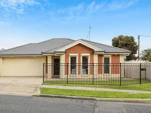 For Rent! 3 BR 27 Wecoma Street, Holden Hill, SA 5088