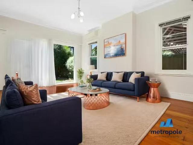 Rental! 3 BR 27A Archbold Street, ROSEVILLE House for rent Li.
