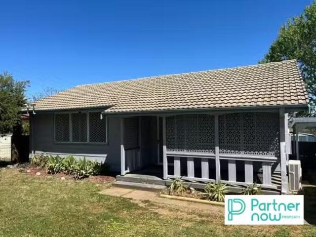 Unique 3 BR 25 Drummond Road, TAMWORTH House for rent Listed.