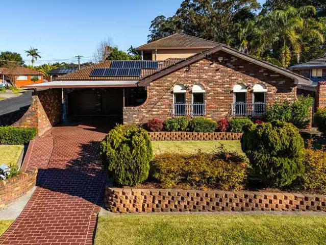 Charming 3 BR 25 Hazel Street, Girraween, NSW 2145