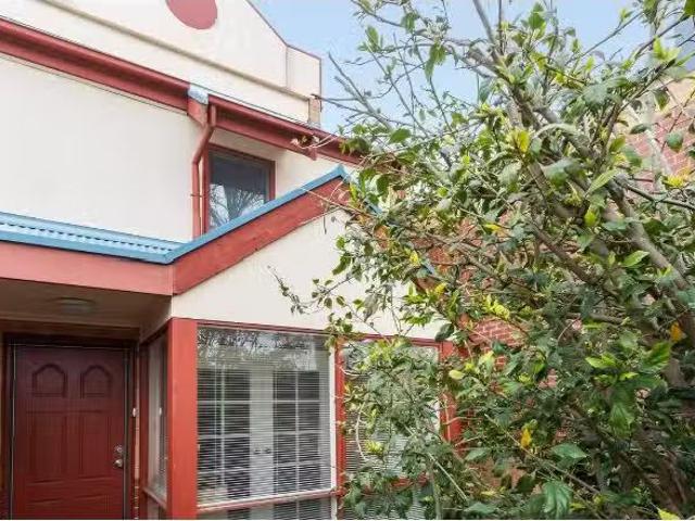 Cheap 3 BR 25 Henley Beach Rd, Mile End House for rent Listed.