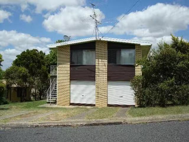 Unique 3 BR 25 Hill Street, Gatton, QLD 4343