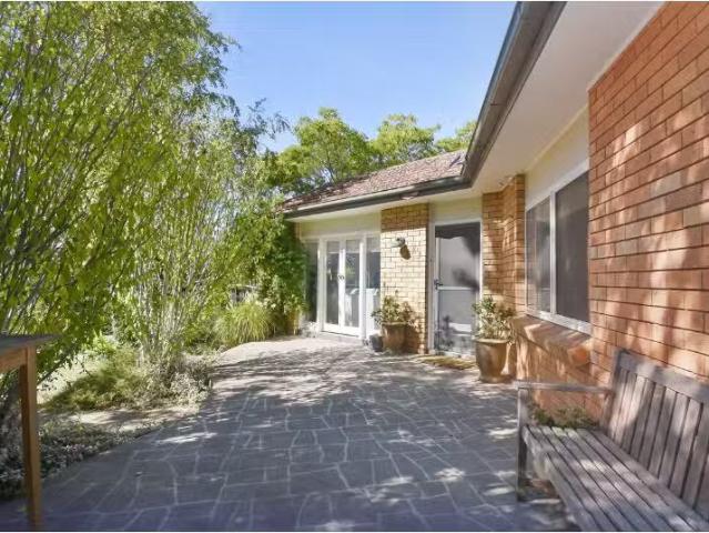 Charming 3 BR 25 Sampson St, ORANGE House for rent Listed by.