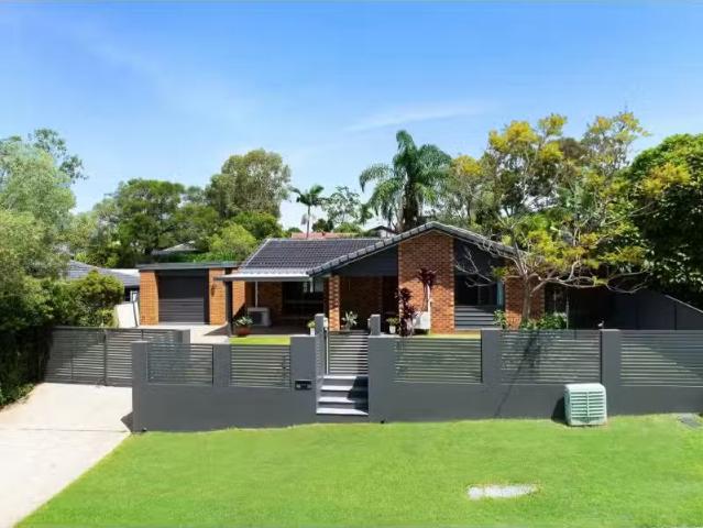 Rental! 3 BR 26 Pappas Way, CARRARA House for rent Listed by.