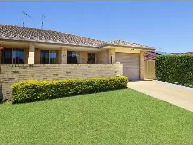Just in! 3 BR 2/86 Marian Drive, Port Macquarie House for rent.