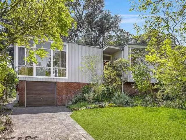 Charming 3 BR 29 Dillwynnia Grove, Heathcote, NSW 2233