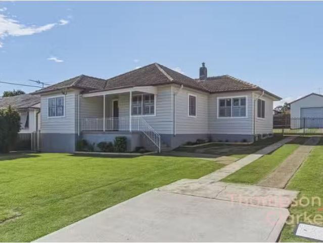 Charming 3 BR 29 Green Street, Telarah Property for rent List.