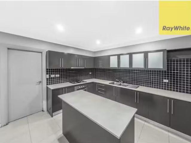 Charming 3 BR 2B Hamilton Street, SOUTH WENTWORTHVILLE Townhou.