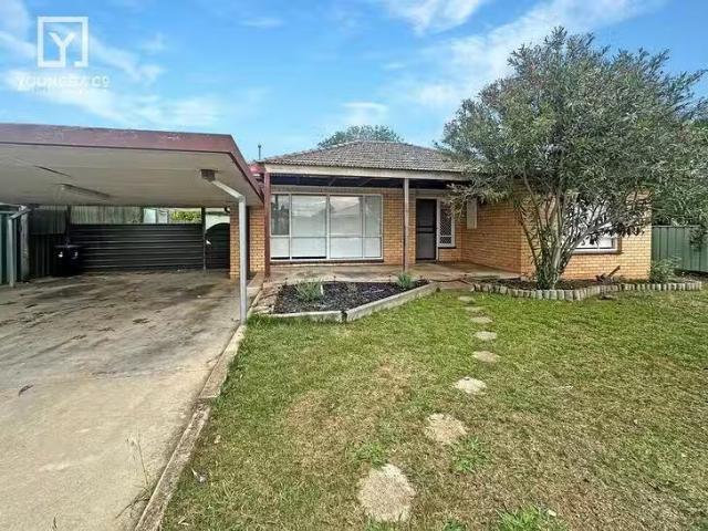 Rental! 3 BR 30 Fahey Street, Shepparton, VIC 3630