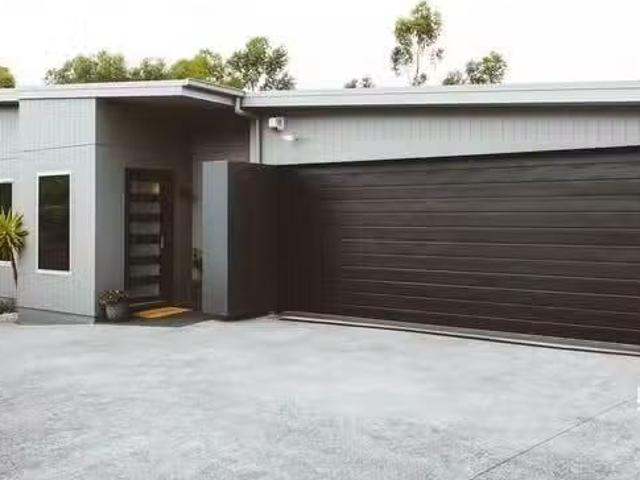 Nice 3 BR 3/44 Malachi Drive, KINGSTON, TAS 7050 House for R.