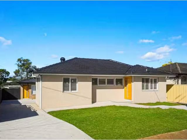 Deal! 3 BR 35 Boonoke Crescent, MILLER House for rent Listed.