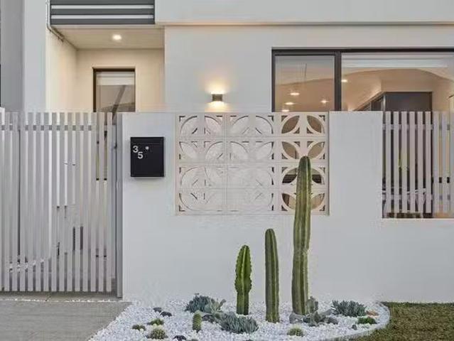 For Rent! 3 BR 35 Mykonos View, Iluka, WA 6028