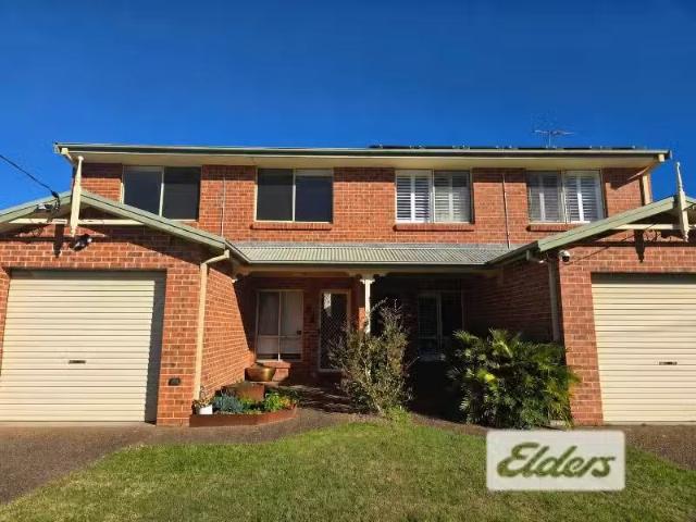 Deal! 3 BR 39 Pearson Street, Lambton Townhouse for rent List.