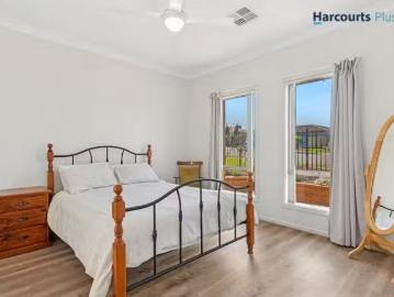 Cheap 3 BR 3 Easton Road, MORPHETT VALE, SA 5162 House for R.